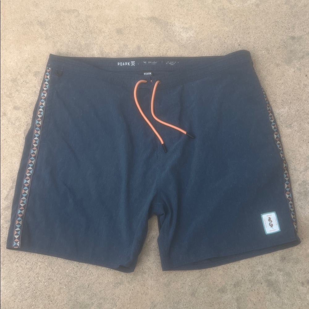 ROARK Chiller 17" Staple Blue Boardshorts Men's Size 38